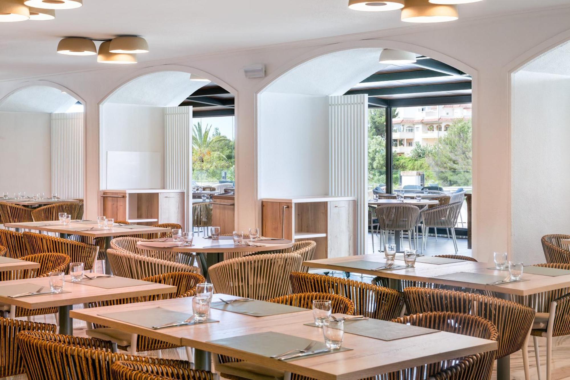 Salles Marina Portals Hotel 4*